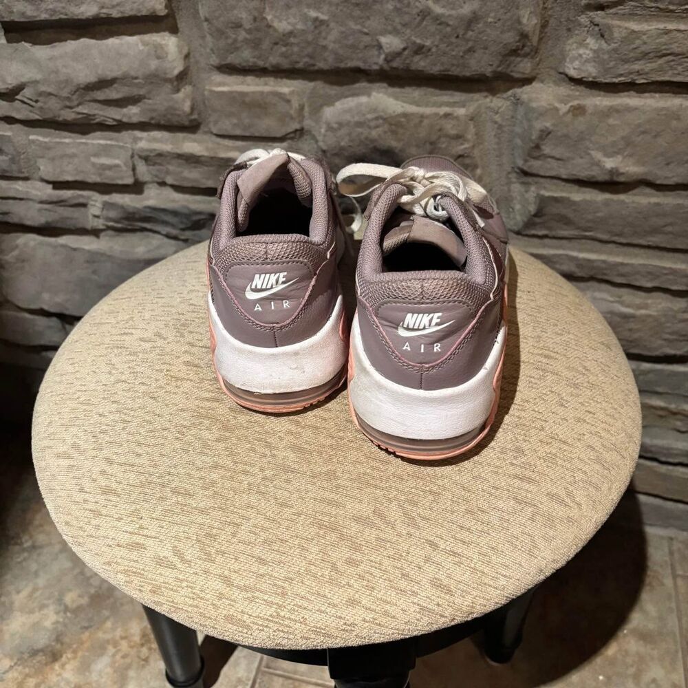 Nike Air Max cd6894-200 Girl Youth Size 6.5Y Condition is Pre-owned. - Picture 6 of 7
